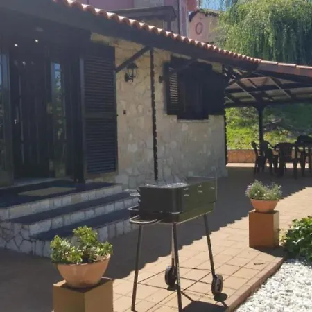 Chalet De Caldones